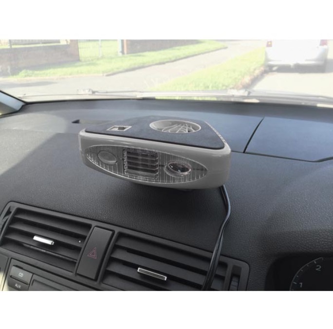 Streetwize 12v Auto HeaterDefroster with Light